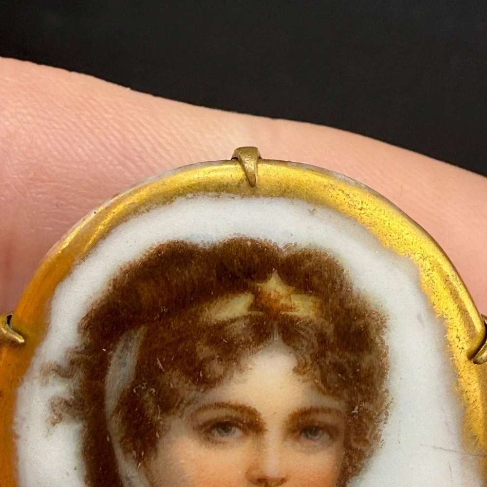 Vintage Victorian Porcelain Painted Brooch Gold Tone Woman With Scarf
